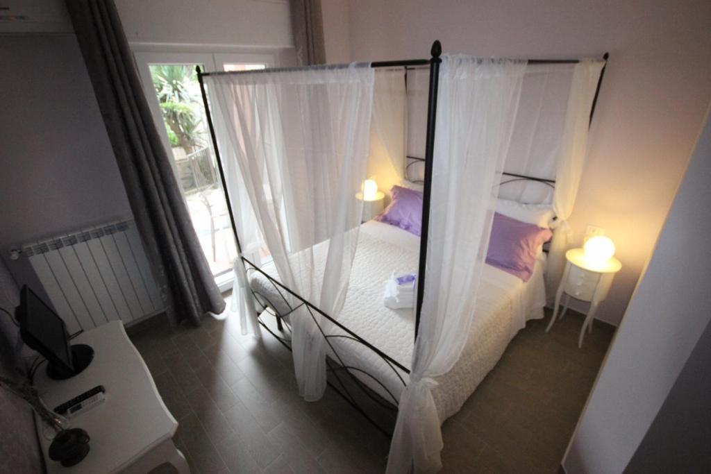 B&B Ai Tre Archi Споторно Екстер'єр фото