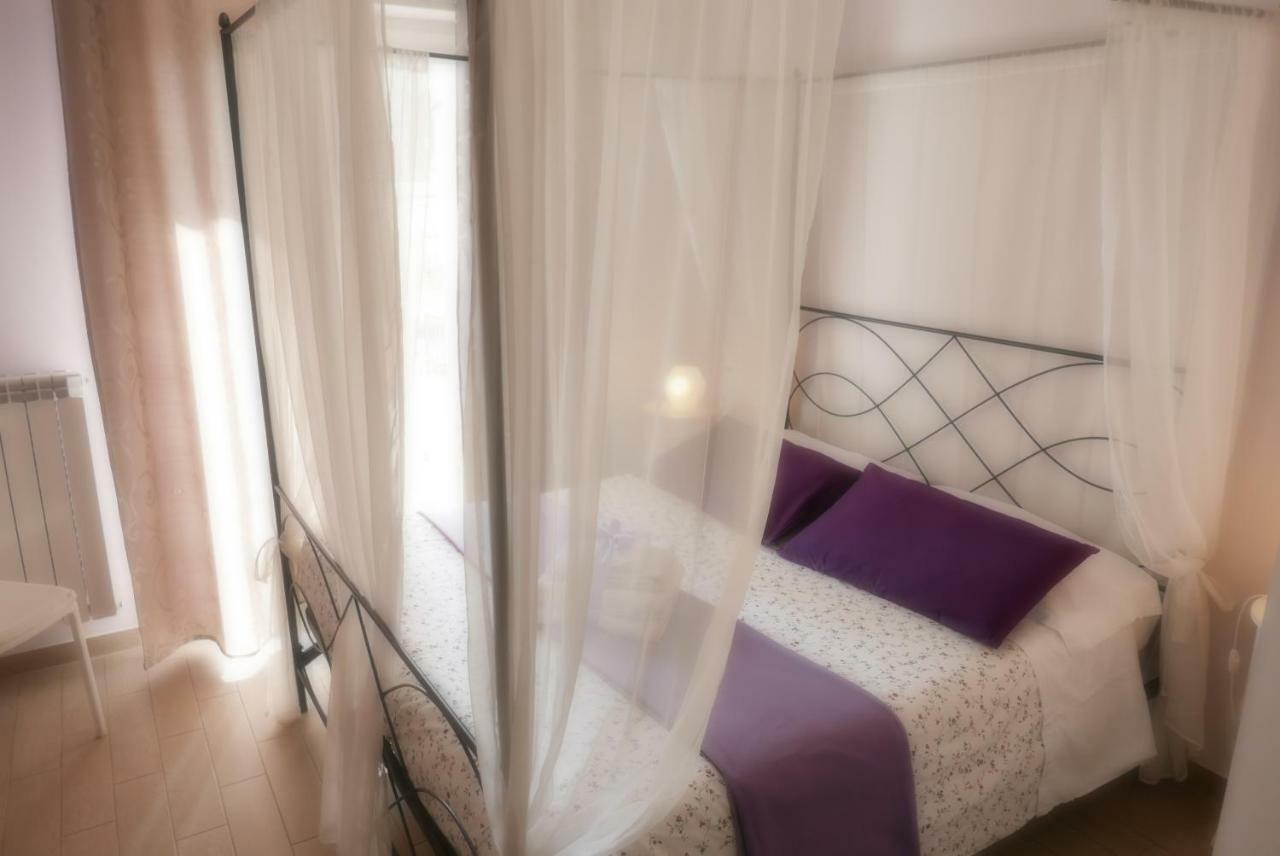 B&B Ai Tre Archi Споторно Екстер'єр фото